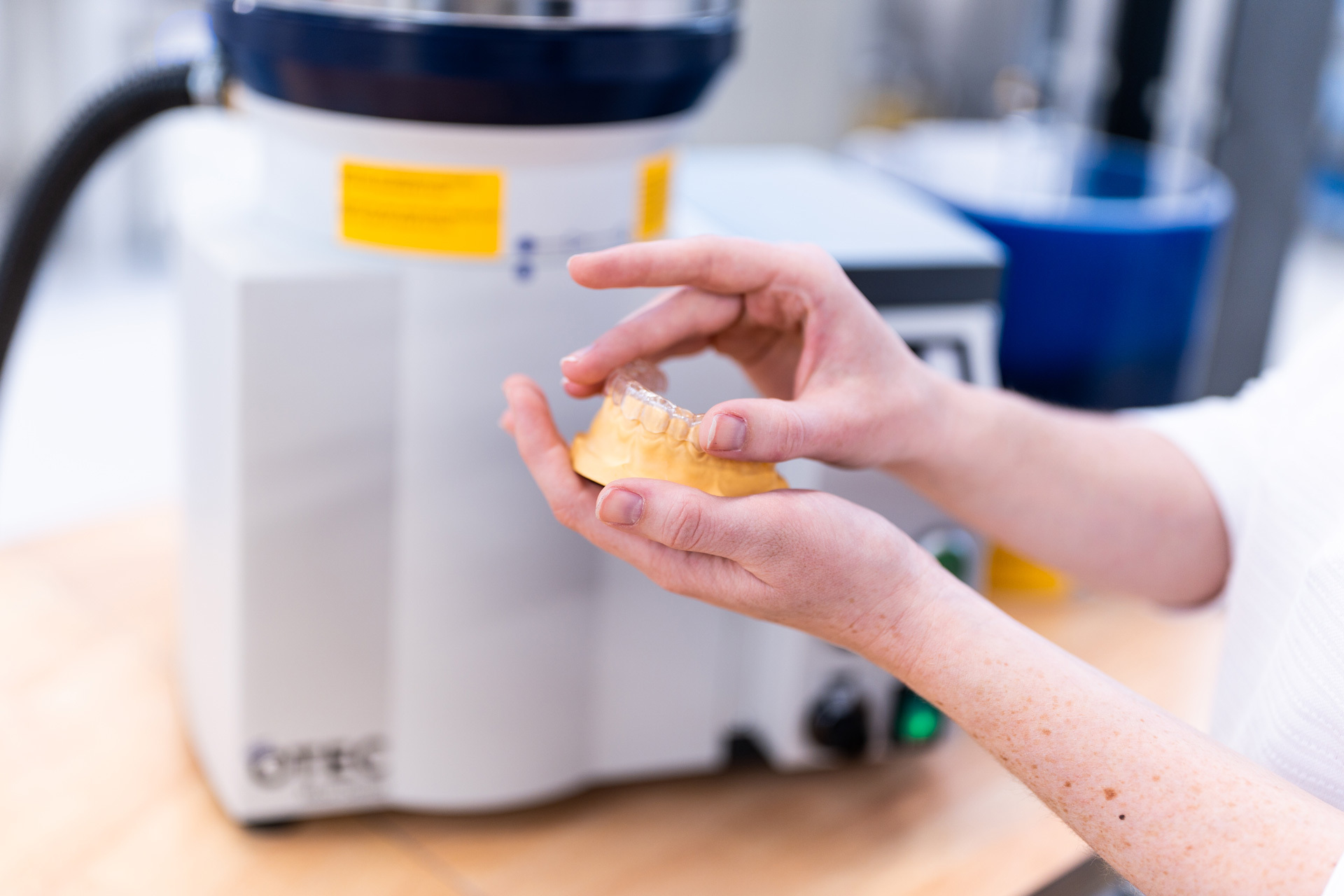 3 otec slider cf serie maxi dental stele 1920x1185px 2024